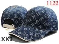 LV Snapback Hat AAA Quality （4）