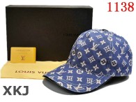 LV Snapback Hat AAA Quality （158）