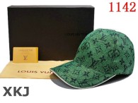 LV Snapback Hat AAA Quality （22）