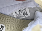 Authentic Nike SB Dunk Low Beige Jaune/White