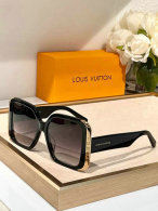 LV Sunglasses AAA (942)