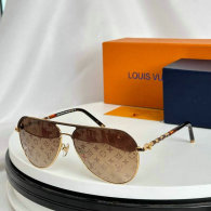 LV Sunglasses AAA (542)