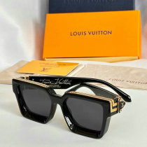 LV Sunglasses AAA (271)