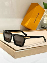 LV Sunglasses AAA (960)