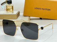 LV Sunglasses AAA (818)