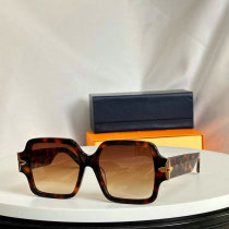 LV Sunglasses AAA (326)