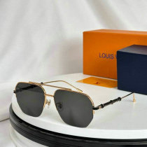 LV Sunglasses AAA (605)