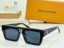 LV Sunglasses AAA (917)
