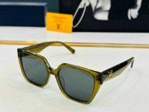 LV Sunglasses AAA (652)