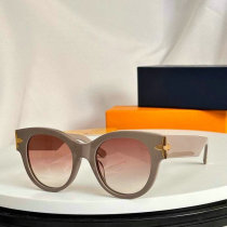 LV Sunglasses AAA (346)