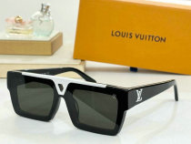 LV Sunglasses AAA (915)