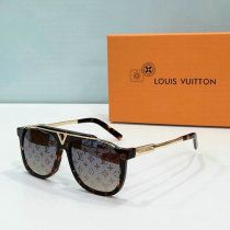 LV Sunglasses AAA (603)