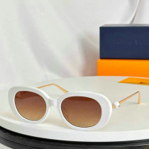 LV Sunglasses AAA (647)