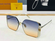 LV Sunglasses AAA (950)