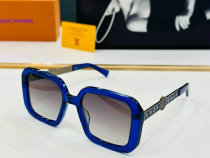 LV Sunglasses AAA (583)