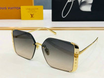 LV Sunglasses AAA (943)