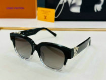 LV Sunglasses AAA (584)
