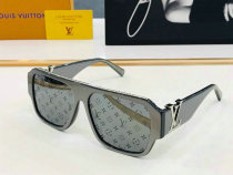 LV Sunglasses AAA (961)