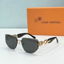 LV Sunglasses AAA (705)