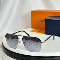LV Sunglasses AAA (560)