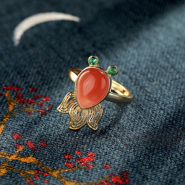 Goldfish - Red Agate Silver Filigree Ring