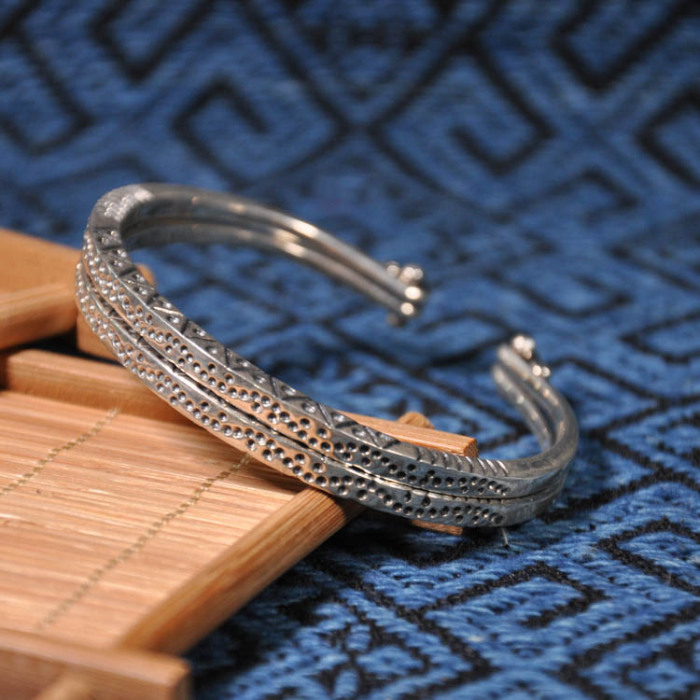 Best Online Shop - Chinese Yunnan Fine Silver Bracelet - Double Wind Blows | LIGHT STONE