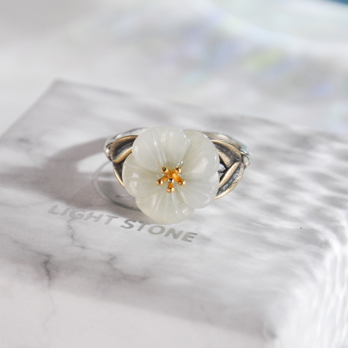 Plum Flower - Engraved Silver Jade Ring