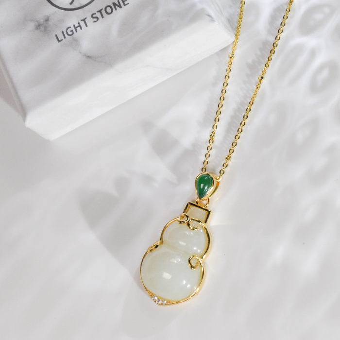 Hulu - Chinese Handmade Jade Silver Necklace - Online Shop | LIGHT STONE