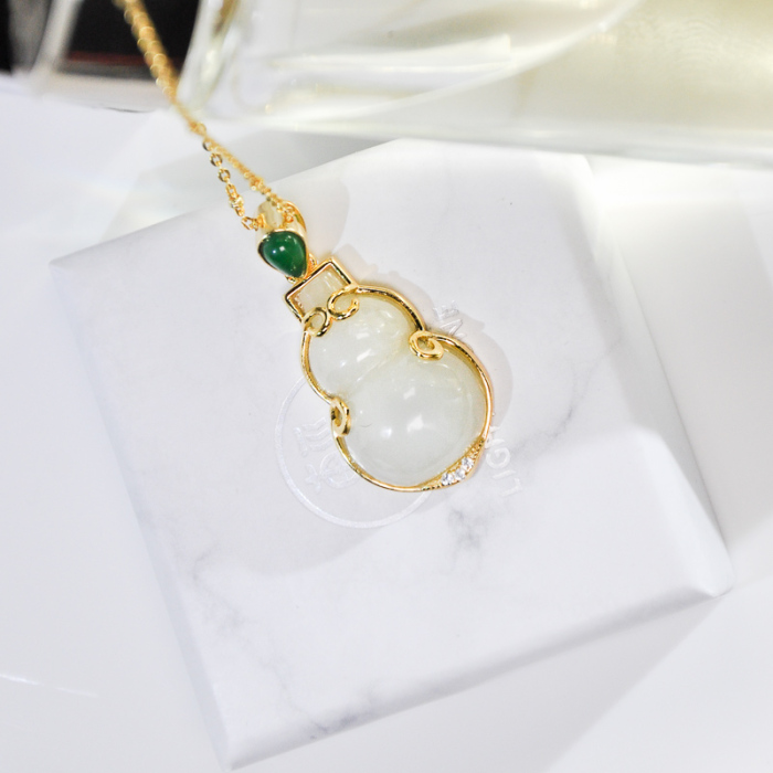 Hulu - Chinese Handmade Jade Silver Necklace - Online Shop | LIGHT STONE