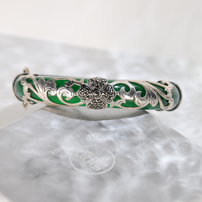 Chinese Artisan Jewelry -Lucky Clover - Chalcedony Mosaic Bracelet| LIGHT STONE