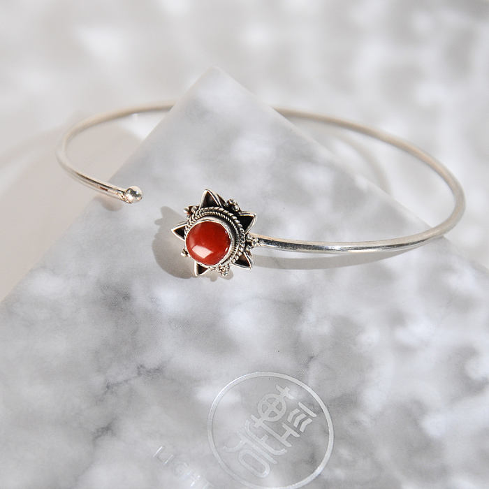 Chinese Handmade Jewelry- Online Shop-Red Coral Tibetan Silver Bracelet| LIGHT STONE