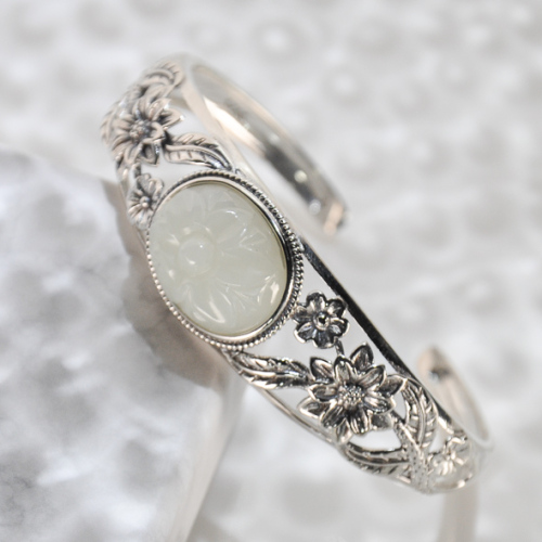 Royal Vintage Flower - Jade Silver Bangle