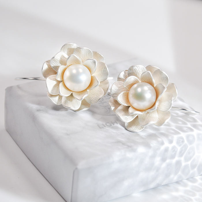 Online Earrings - Flower - Pearl Silver Earrings