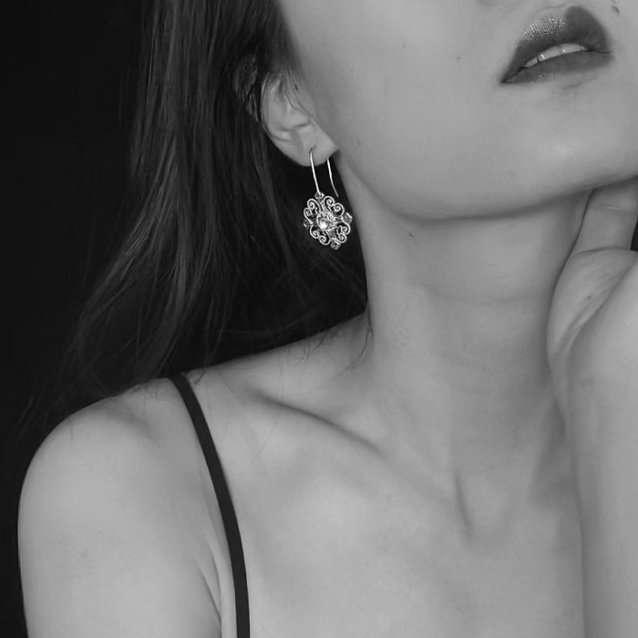 Lucky Knot - Silk Road - White Crystal - Sterling Silver Earrings