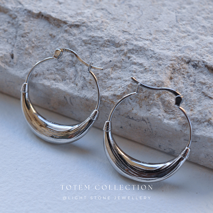 Rhodium-Plated Concave Hoop Earrings | Elegant Fusion of Modern and Traditional