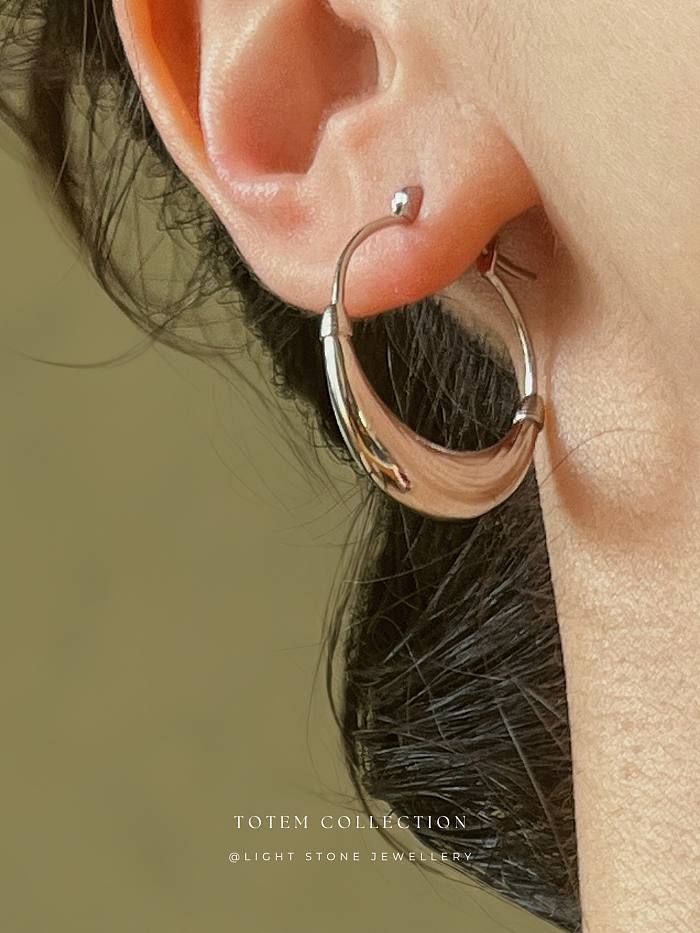 Concave - Totem - Rhodium-Plated - Hoop Silver Earrings