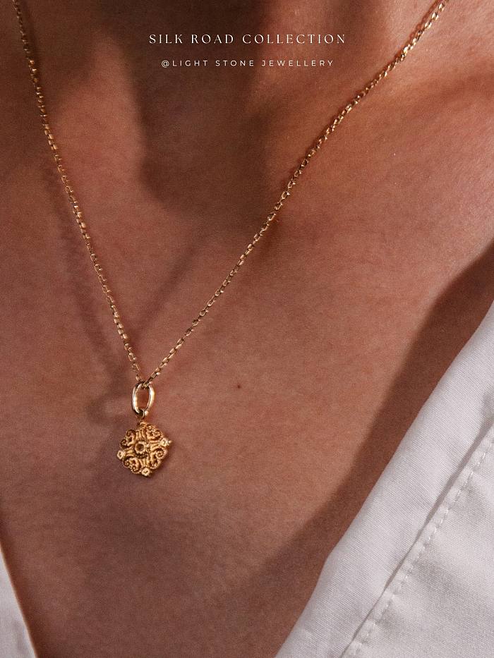 Lucky Knot - Silk Road - White Crystal - Sterling Silver Necklace
