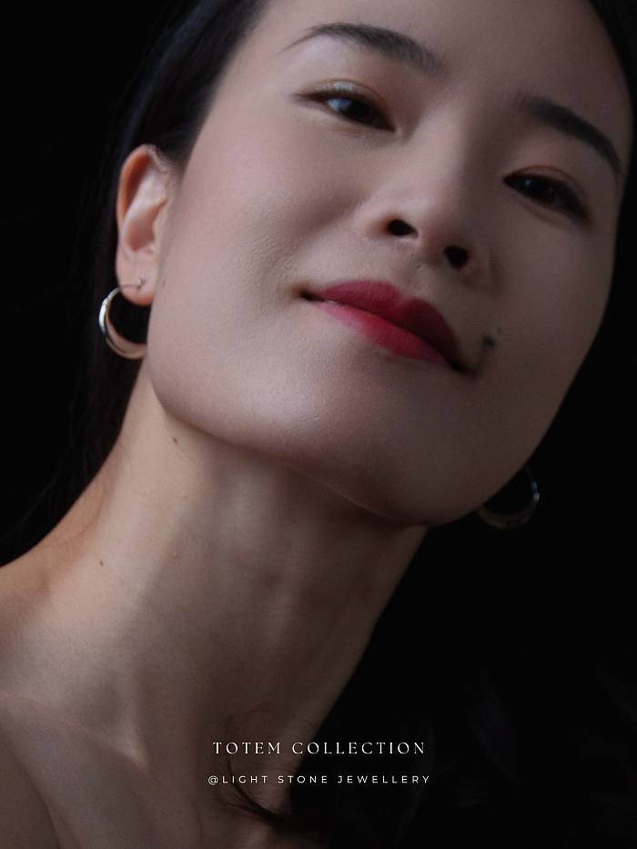 Concave - Totem - Rhodium-Plated - Hoop Silver Earrings