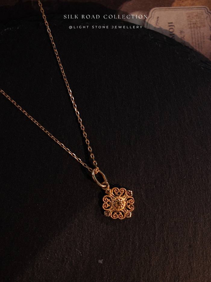 Lucky Knot - Silk Road - White Crystal - Sterling Silver Necklace