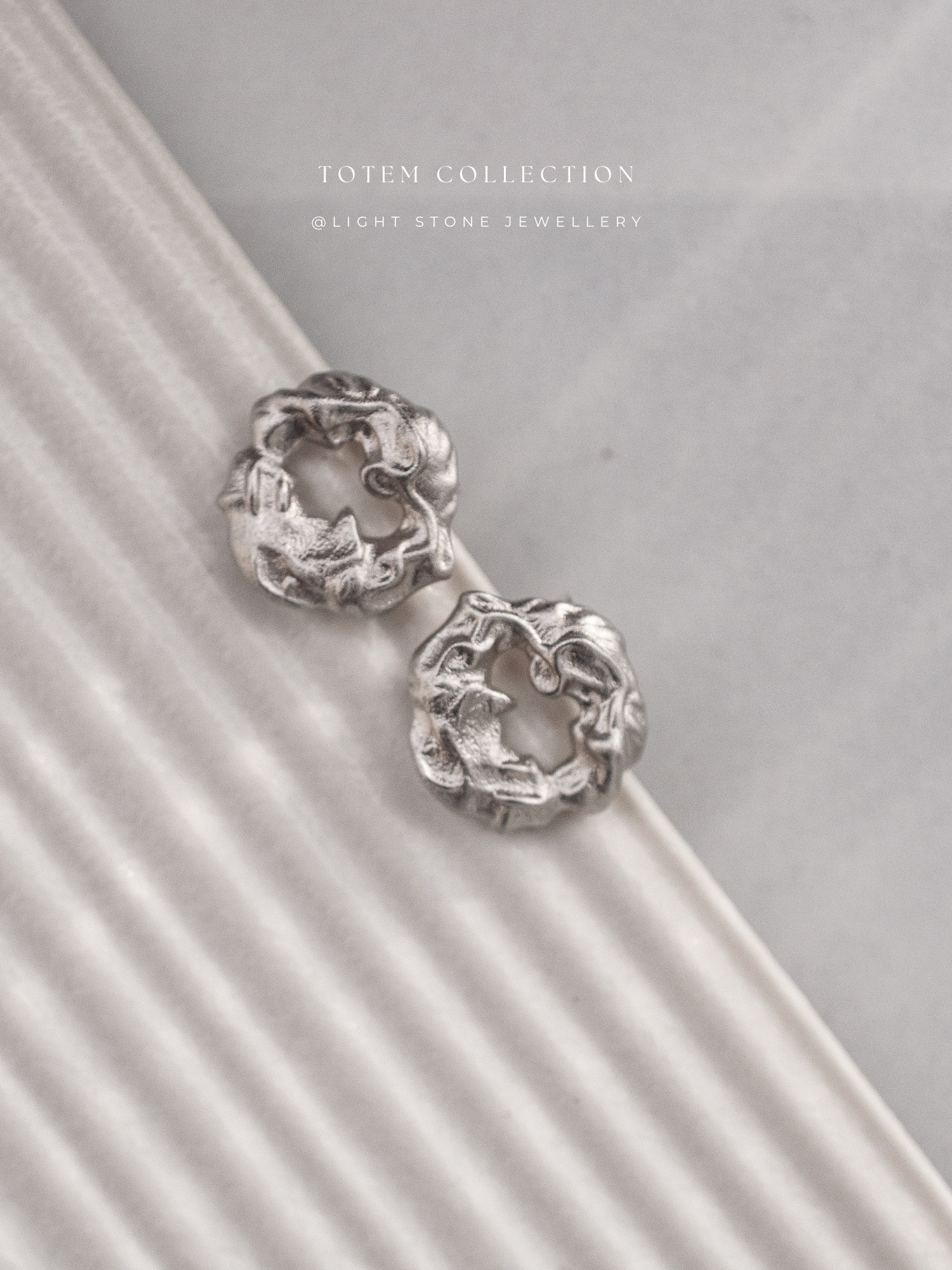 Rhodium Dragon Heart Stud Earrings - Elegant and Symbolic Rhodium Dragon Heart Stud Earrings - Elegant and Symbolic