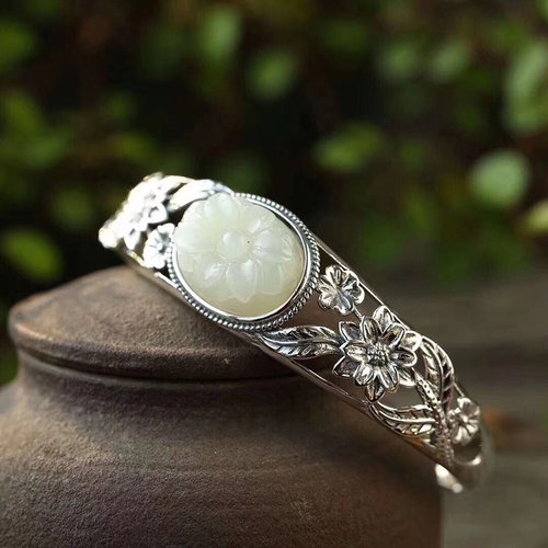 Royal Vintage Flower - Jade Silver Bangle