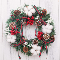 Classic Christmas Wreath Berries for Front Door Artificial Christmas Garland Home Decoration