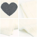 Print Knit Heart Sleeping Blanket