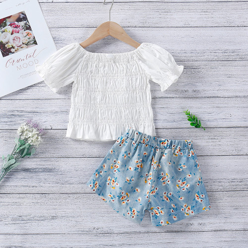 Toddler Girl Puffed Sleeve Blouse and Floral Shorts Two Pieces Sets