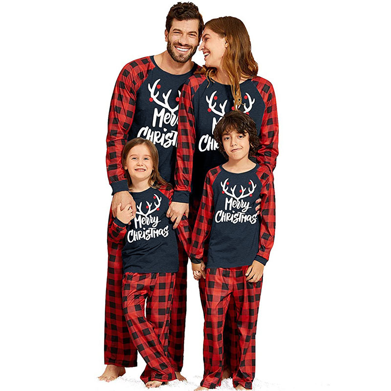 Plus Size Christmas Family Matching Sleepwear Pajamas Merry Christmas White Antlers Dark Grey Sets With Dog Cloth