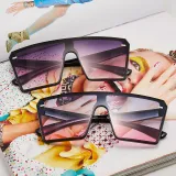 Sunglasses Trendy Cateye Square Cambered Surface Oversized UV400 Protection Vintage Retro Flat Top With Frame