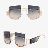 Sunglasses New Mirror Shades Glasses Luxury Metal Rivet Trend Unique Eyewear
