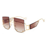 Sunglasses New Mirror Shades Glasses Luxury Metal Rivet Trend Unique Eyewear