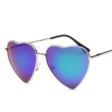 Sunglasses Gradual Heart Shaped Lens Metal Frame UV Protection Retro Shades