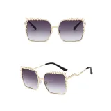 Sunglasses Multicolor Square Pearl Embellish Frame And Curve Sunglasses Legs